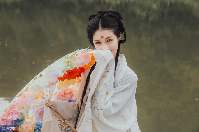 虎博科技赵俊博:小说：山庄之行，白莲花不请自答，
