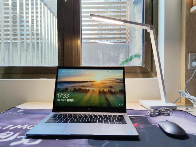 米家台灯怎么连wifi(小米上新：米家智能台灯Lite，百元内台灯中的战斗灯)