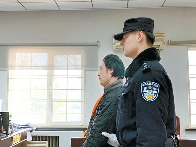 千里眼插件怎么安装(你还敢在家里安装摄像头吗？一男子售卖“千里眼”软件，被当庭判处有期徒刑9个月)