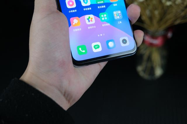 256与128区别(手机买128G还是256G？看完差价对比，你就有答案了)