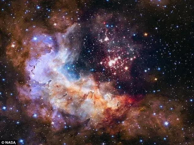 安德里亚安德斯(“上帝粒子”或将突然摧毁宇宙？科学家：毁灭按钮可能已经按下)