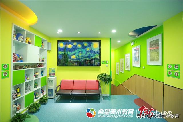 美工培训班学费多少(绘画培训班一般多少钱)