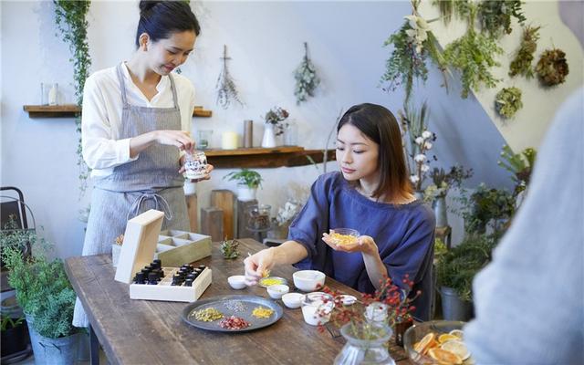 手工艺品创业项目(目前市场上，有哪些靠谱的手工活可以做？推荐一下)