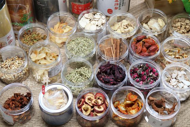 淘宝网购物食品调味料广东产白胡椒粉(揭秘18种做菜常用的香料，用法用量搞明白了，厨艺大涨真不是事)