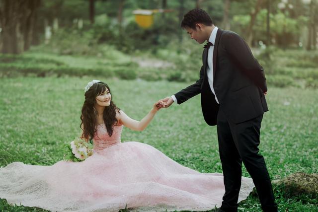 什么叫符合婚姻登记条例(事实婚姻法律特征有哪些，怎样才构成事实婚姻？)