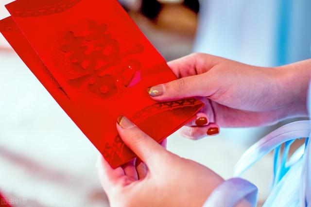 份子钱给父母还是给新人(一个月平均随礼2600块钱，直呼快要随不起了。怎么办？)