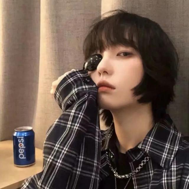 微信昵称女生气质唯美(微信昵称女生气质唯美清风挽心-可爱点)