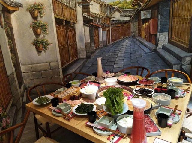 重庆刘一手火锅和海底捞哪个好吃(全球开出600家店，刘一手的“底牌”是什么？)