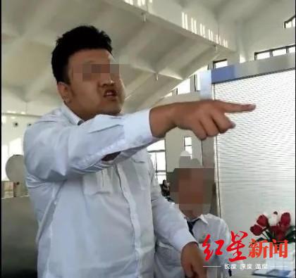 民法通则第一百二十一条(律师谈“检票员殴打老人致死”事件：铁路应赔偿)