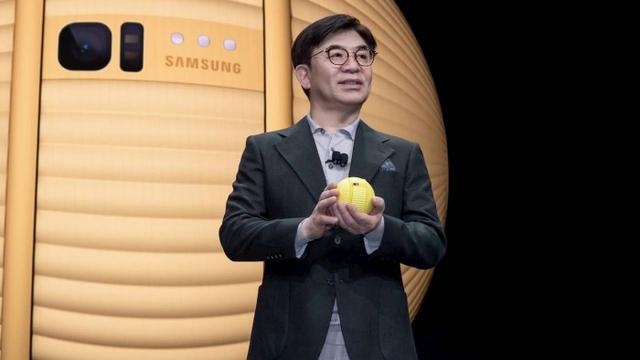 三星智能机器人叫什么(CES 2020：三星发布球形机器人Ballie 可帮助管理智能家居设备)