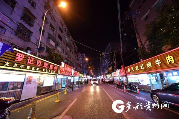 晚上兼职代驾司机(兼职的代驾小哥：一晚上能赚四五百)
