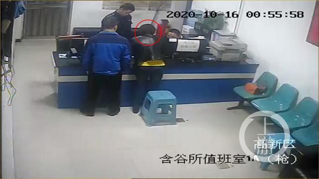 女装代理商(一不小心成了“服装代理商”？女子接个电话损失惨重)