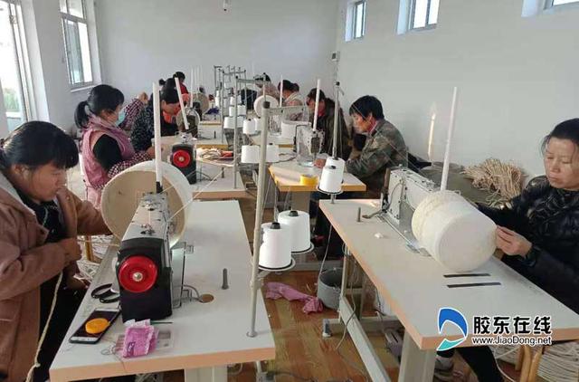 手工艺品加工外放活(小工厂 大智慧 莱州涧里村工艺品加工厂纪实)