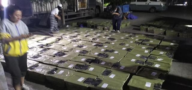 淘宝快递可以中途改地址吗(宠物盲盒被拦下之后：网购平台仍有低价猫狗出售，声称可快递运输)