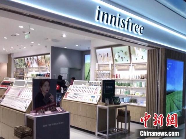 韩国代购化妆品(韩妆已成往事，中国姑娘的钱不那么好赚了)