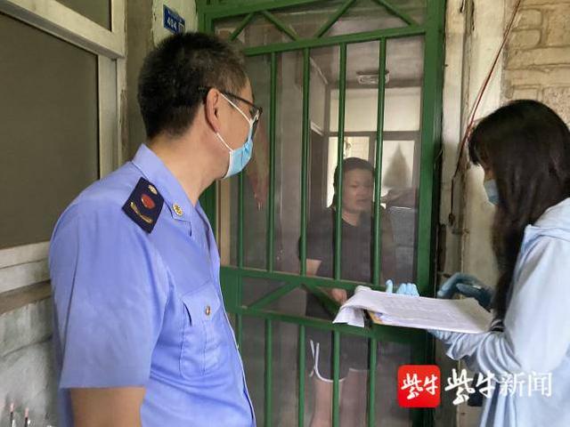 南京进口食品批发市场(南京战疫｜检查试剂、守好进口冷链食品 雨花台区市场监管人奋战抗疫一线)