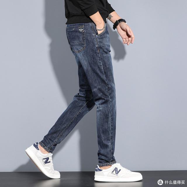 男装牛仔裤(国产男士牛仔裤特卖：低至百元、款式多样，万能的牛仔裤来一条吧)