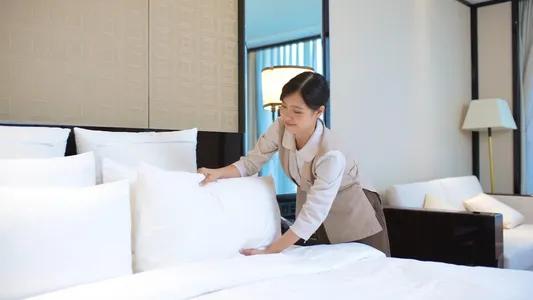 酒店回复客人好评句子俏皮可爱(酒店客房服务学会这42条，好评拿到手软)