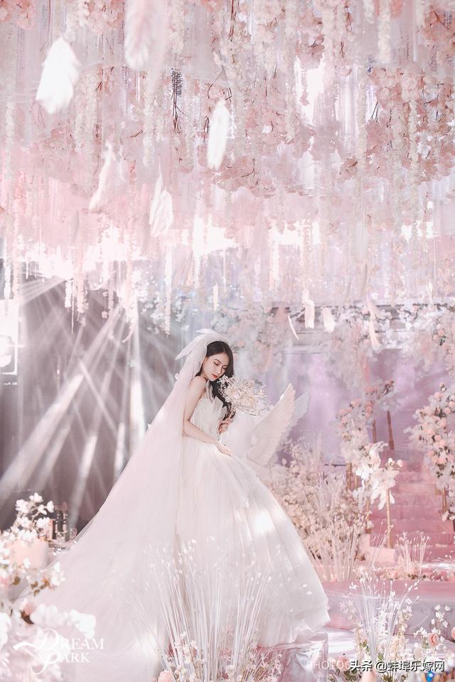 80后结婚照背景音乐关于做你的新娘的歌曲(抖音上很火的新娘入场音乐盘点，这些高甜旋律伴你走花路)