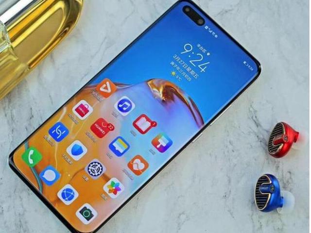 华为手机发微信语音没声音(华为手机“语音助手”升级了，小艺新增4个新鲜玩法，赶紧试试吧)
