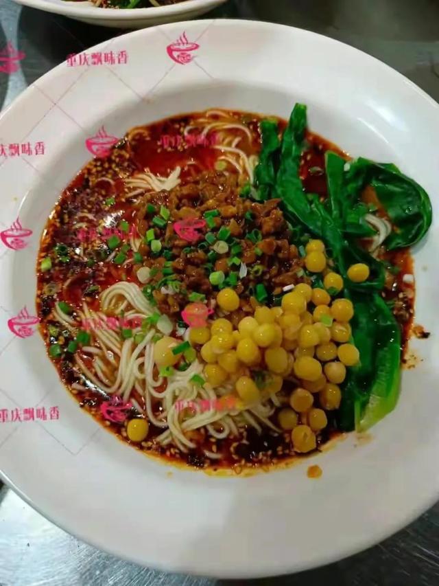 学重庆小面培训哪里好(想学正宗重庆小面去哪里？)
