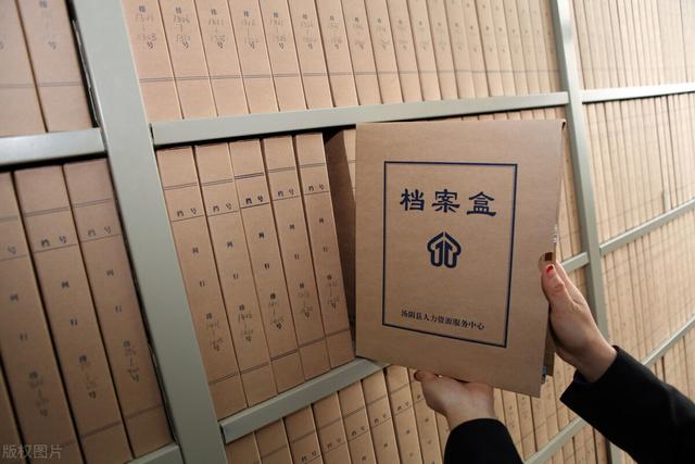 考生籍贯是填学校地还是出生地(“籍贯”是什么？我们为什么要填写“籍贯”？它还有存在的意义吗)