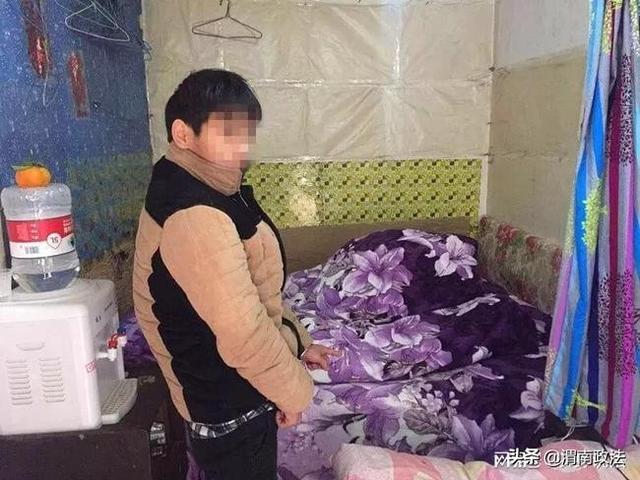 失足女:男子与失足女约定100元发生完性关系后，实施抢劫被起诉