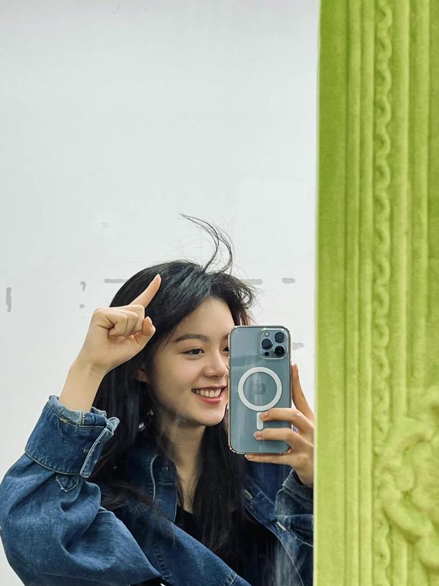赵今麦(壁纸分享——戏龄12年的赵今麦，快来存图)