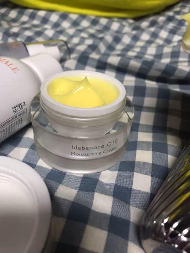 韩国十大护肤品排行榜学生党(学生党特别喜欢用的四款面霜推荐！让你的肌肤水润饱满细腻有光泽)