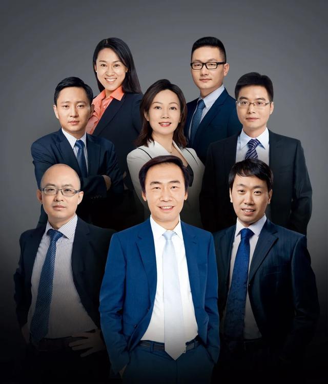 北极光(北极光：十七年，长坡厚雪)