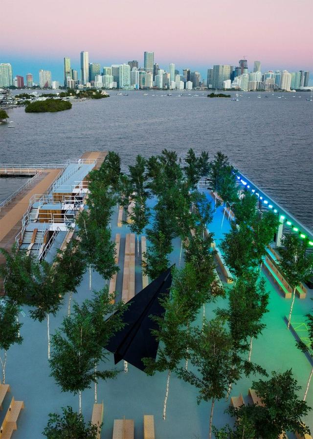 时尚男装专卖(路易威登2022春夏男装迈阿密大秀 重新定义宣言 唤醒自由思考)