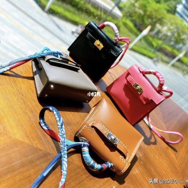 女包网店名字大全(「达恩小二」箱包店起名 注意事项丨起名推荐丨起名大全)