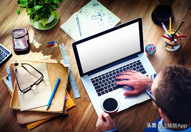 平时上班可以做什么兼职(平时赚点小钱的副业，存不住款但是可以解决你的吃住行)