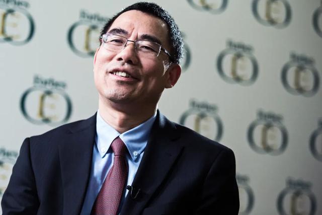 移动房产经纪人登录(又一位骨灰级地产圈老大，退场了)