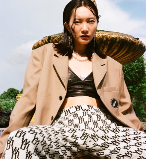 男生衣服品牌排行榜年轻人(年轻人喜爱的全球十大潮牌，你知道几个？（下）)