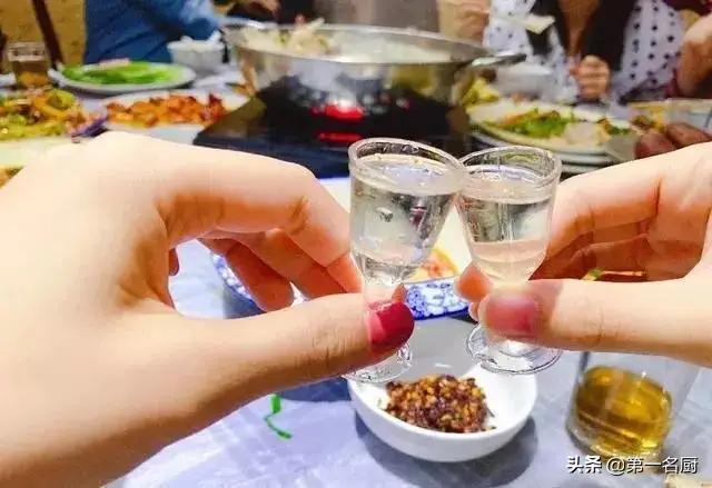 自酿啤酒设备多少钱认准大帝科技品牌厂家(315刚过！这5种白酒连行家也曾“打过眼”！酒友：触目惊心)