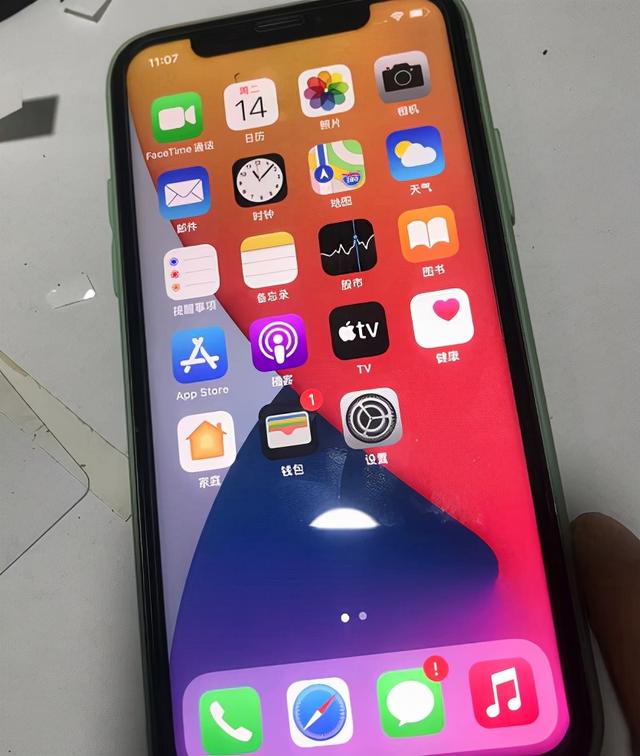 二手苹果x多少钱(粉丝贪便宜买二手iPhone，问题多到数不过来，最关键还有隐藏ID)
