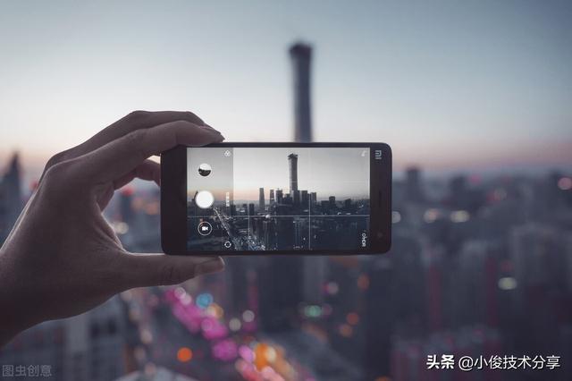 模糊照片怎么修复清晰(手机拍照模糊不清怎么办？打开这个开关，拍出来的照片清晰又唯美)