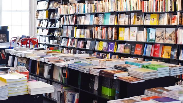 开网上书店需要办什么手续(网店卖书也需要出版物经营许可证吗？)