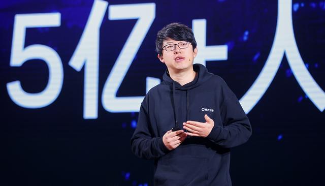 快手号设置成什么好听数字(短视频打造新市井生态，快手：关注页、主页对应社区和店铺)