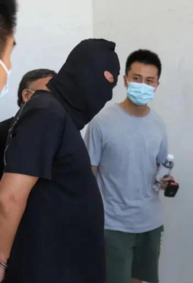 微信封号原因非法信贷(不按时还款就“锁死”手机？警惕新型非法放贷)