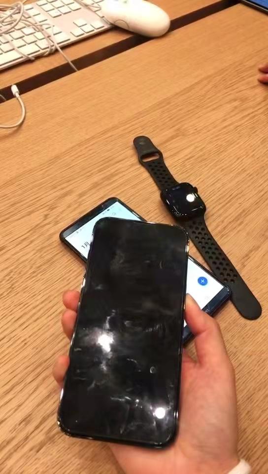 微信老是闪退怎么回事苹果手机(天猫网购苹果手机两月后闪退黑屏，消费者质疑买到翻新机)
