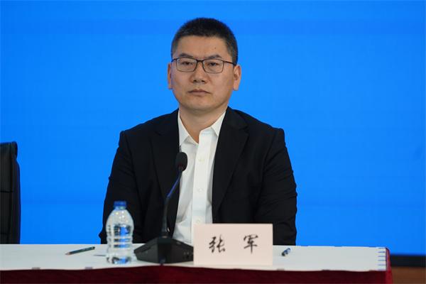 上海外贸服装批发市场(新增中风险地区为一服装批发市场 静安区将这么进行管理)